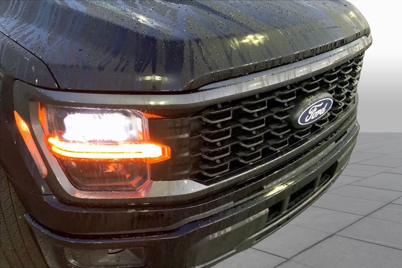 Used 2025 Ford F150 STX w/ Equipment Group 200A RWD image 28