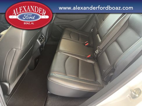 Used 2018 GMC Terrain SLT w/ Preferred Package FWD image 11