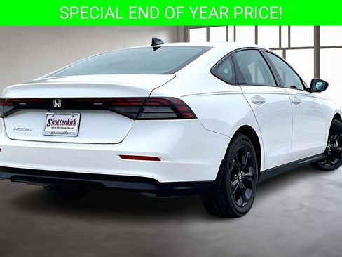Certified 2025 Honda Accord SE image 6