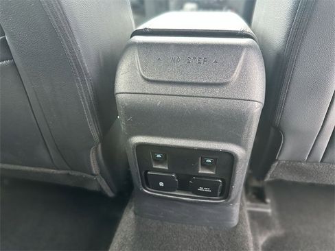 Used 2024 Ford Bronco Wildtrak image 24