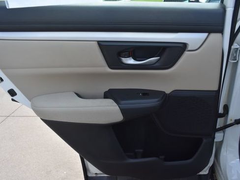 Used 2017 Honda CR-V LX image 29