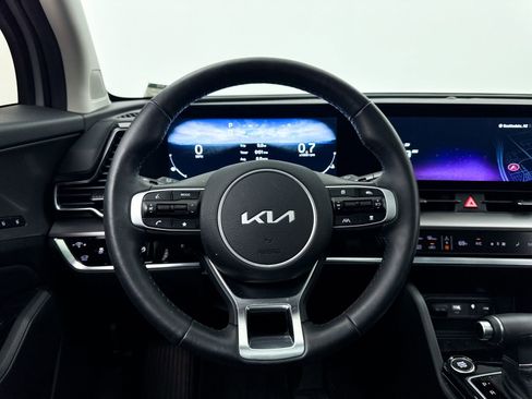 Used 2025 Kia Sportage SX FWD image 4