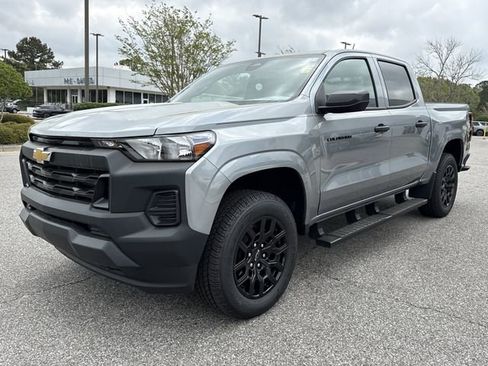 Used 2026 Chevrolet Colorado W/T w/ WT Custom Package image 7