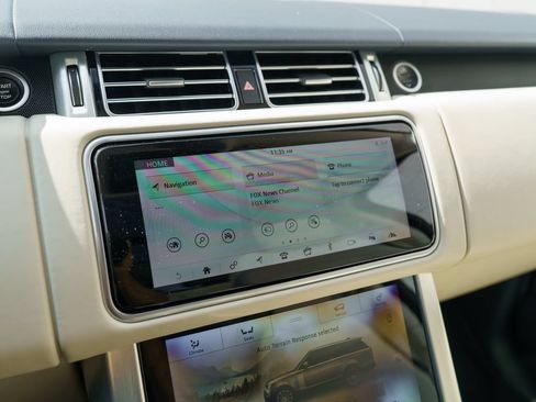 Used 2019 Land Rover Range Rover HSE AWD/4WD image 25