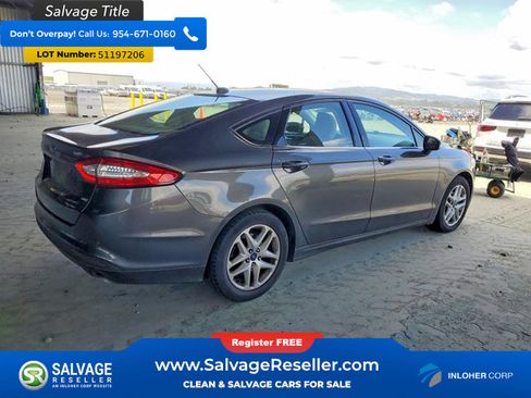 Used 2016 Ford Fusion SE FWD image 4