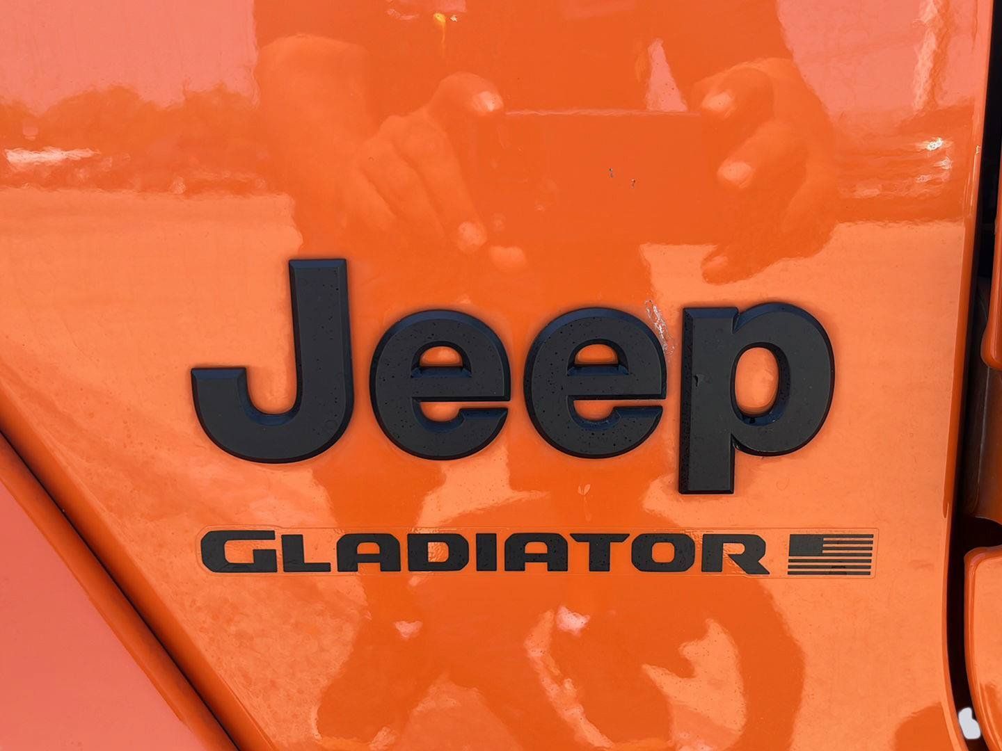 Used 2025 Jeep Gladiator Sport AWD/4WD image 11