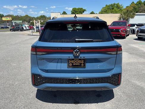 New 2026 Volkswagen Tiguan SE R-Line FWD image 7