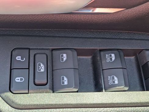 Used 2025 RAM 1500 Big Horn AWD/4WD image 12