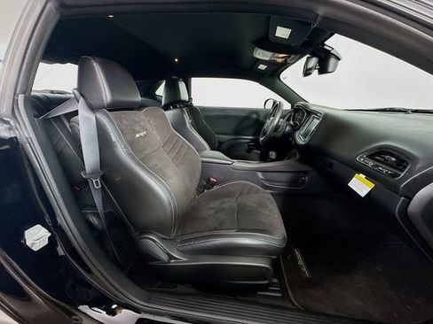 Used 2015 Dodge Challenger SRT Hellcat RWD image 27