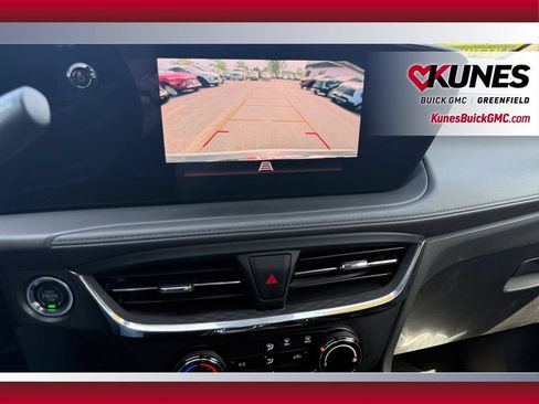 Used 2025 Buick Encore GX Preferred AWD/4WD image 14