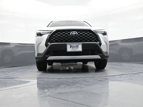 Certified 2024 Toyota Corolla Cross LE AWD/4WD image 26