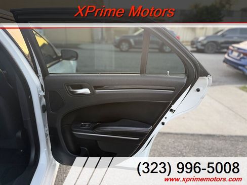 Used 2017 Chrysler 300 S w/ S Model Appearance Package RWD image 30