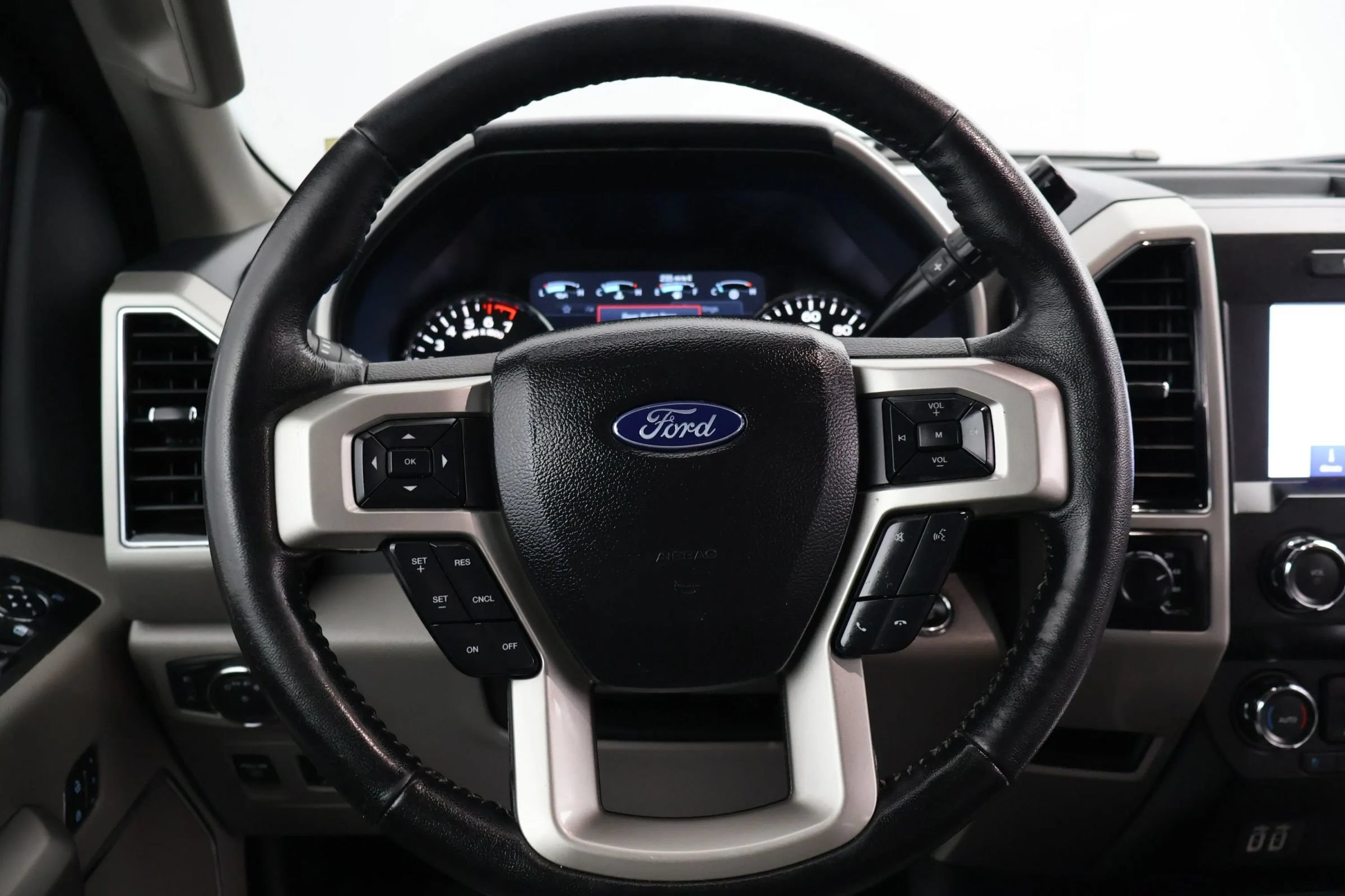 Used 2019 Ford F150 4x4 SuperCab image 14