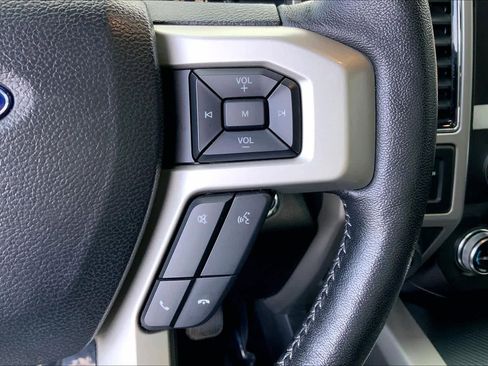 Used 2019 Ford F150 Lariat w/ Equipment Group 502A Luxury image 23