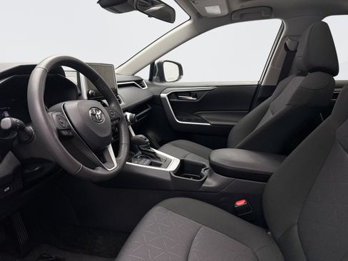 Used 2024 Toyota RAV4 XLE image 9