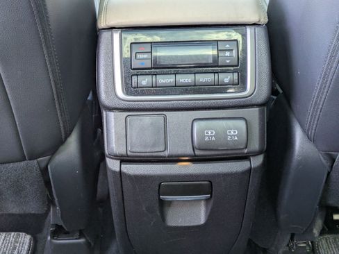 Used 2020 Subaru Ascent Limited w/ Technology Package AWD/4WD image 24
