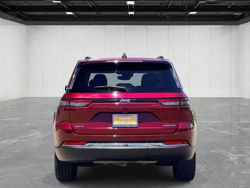 Certified 2023 Jeep Grand Cherokee Limited AWD/4WD image 6