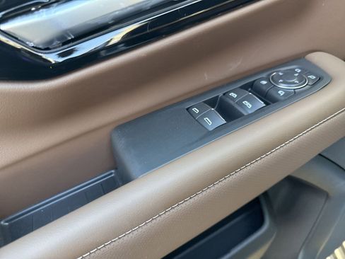 New 2026 Chevrolet Tahoe High Country image 12