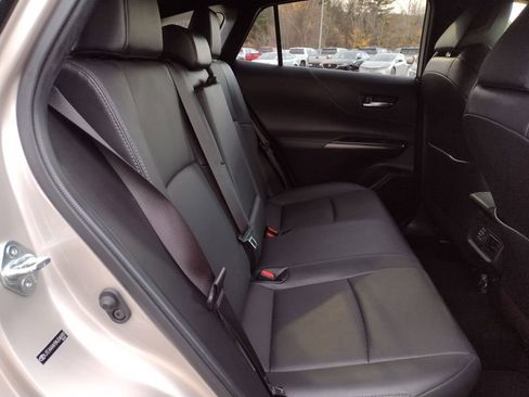 Used 2021 Toyota Venza XLE image 20