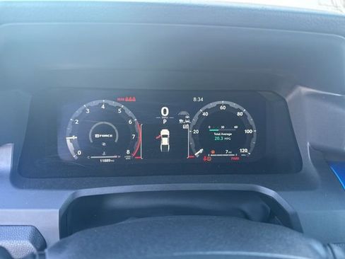 Used 2025 Toyota Tacoma TRD Off-Road image 11