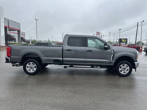 Used 2025 Ford F250 XLT AWD/4WD image 2