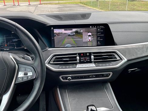 Used 2023 BMW X5 xDrive40i w/ Climate Comfort Package image 9