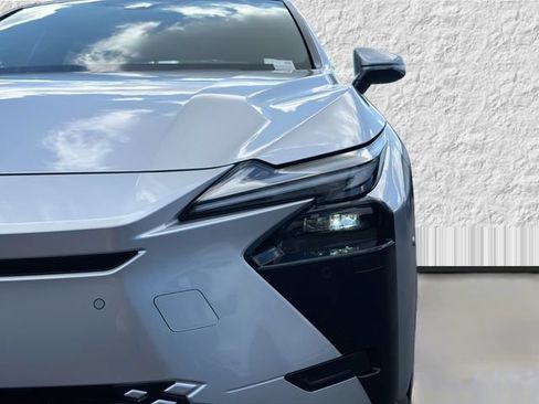 New 2026 Lexus ES 350h AWD w/ Cold Area Package image 9