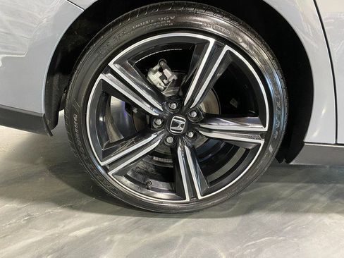 Used 2025 Honda Accord Sport image 9