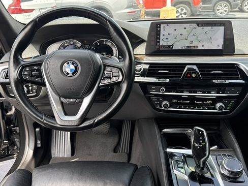 Used 2018 BMW 530i RWD image 7