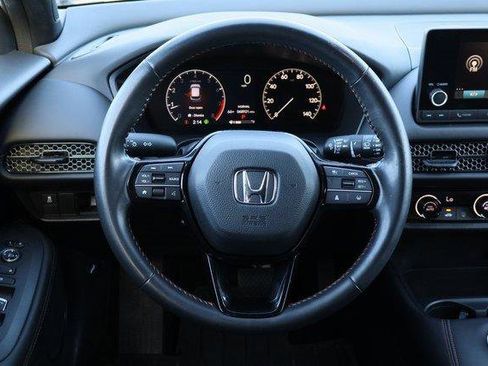 Used 2023 Honda HR-V Sport image 11