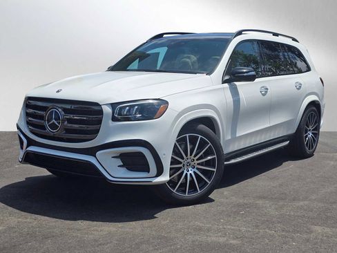 New 2025 Mercedes-Benz GLS 580 4MATIC image 3
