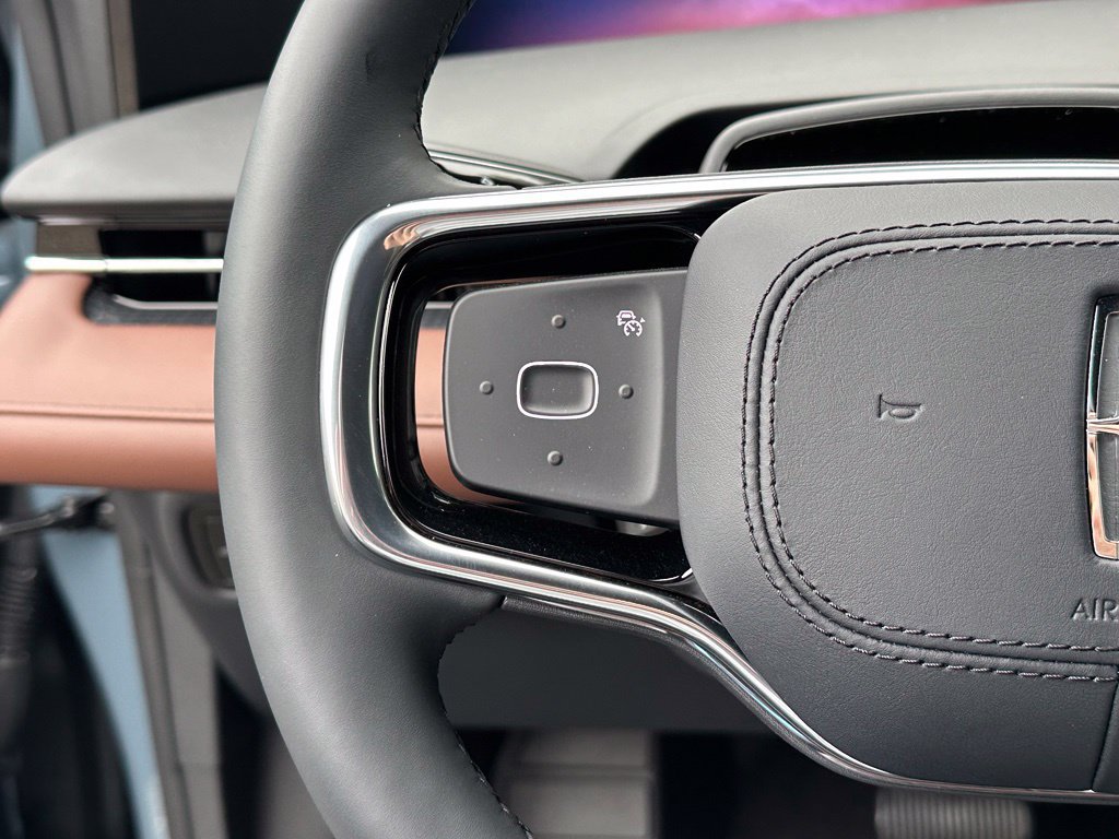 New 2026 Lincoln Nautilus Reserve AWD/4WD image 9
