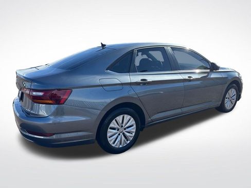 Used 2019 Volkswagen Jetta S w/ Driver Assistance Package FWD image 5