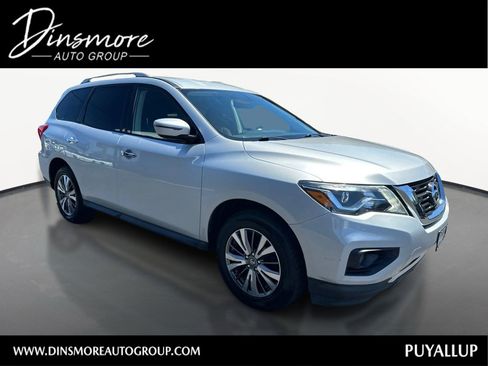 Used 2018 Nissan Pathfinder SV FWD image 1
