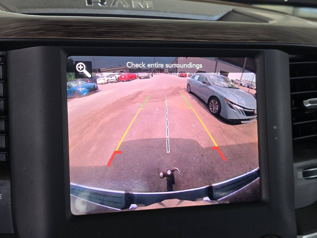 Used 2019 RAM 1500 Laramie AWD/4WD image 14