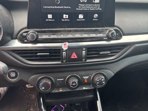 Used 2021 Kia Forte GT-Line image 2