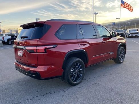 Used 2025 Toyota Sequoia Platinum image 5