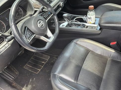 Used 2021 Nissan Altima 2.5 SL FWD image 1