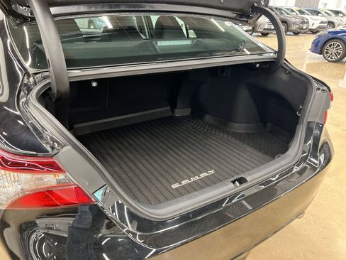 Used 2021 Toyota Camry SE FWD image 23