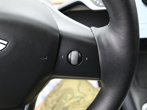 Used 2021 Tesla Model Y Performance AWD/4WD image 19