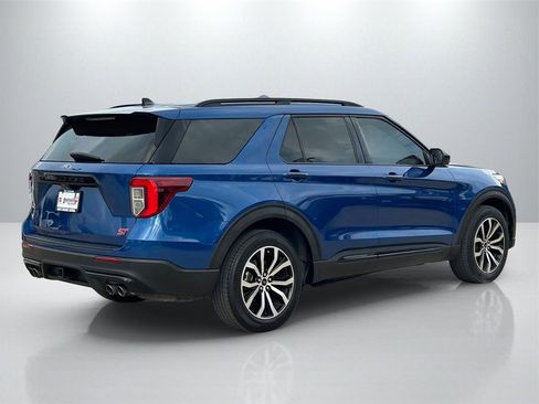 Used 2022 Ford Explorer ST image 5