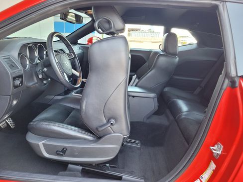 Used 2010 Dodge Challenger SRT8 w/ SRT Option Group II RWD image 14