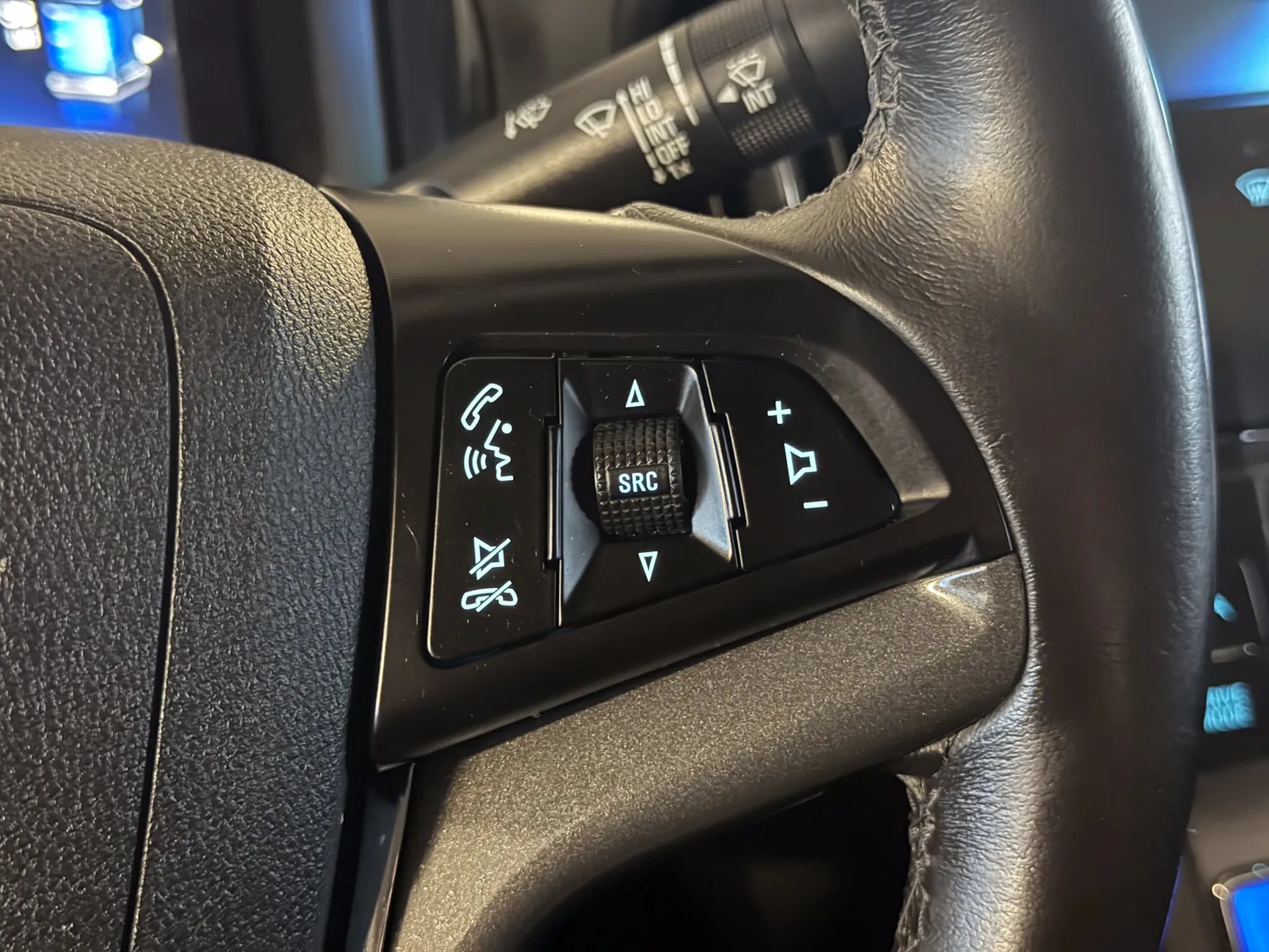 Used 2015 Chevrolet Volt FWD image 31