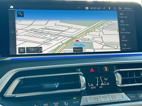 Certified 2022 BMW X7 xDrive40i w/ Premium Package image 13