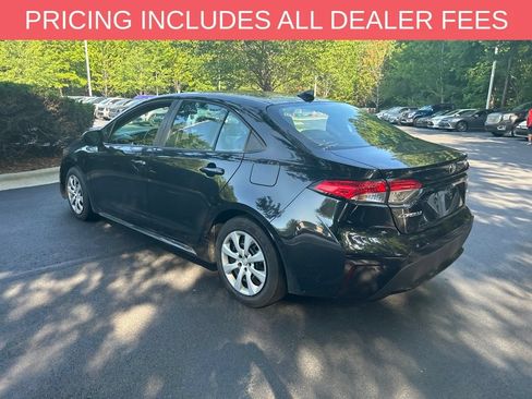 Used 2020 Toyota Corolla LE FWD image 5