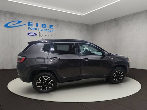 Used 2019 Jeep Compass Trailhawk AWD/4WD image 7