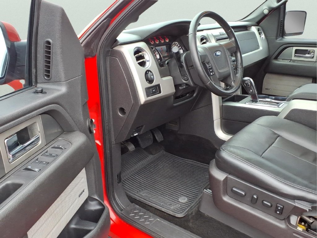 Used 2014 Ford F150 FX4 w/ Equipment Group 402A Luxury AWD/4WD image 10