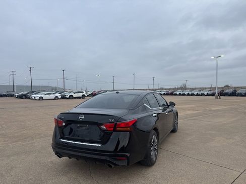 Certified 2023 Nissan Altima 2.5 SV w/ SV Premium Package image 24