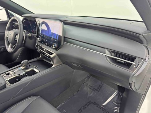 Used 2025 Lexus RX 350 Premium w/ Convenience Package image 13