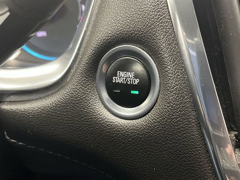 Certified 2023 Chevrolet Traverse LT image 21